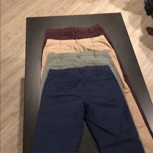 Uniqlo Chinos 32x30 (4 set)